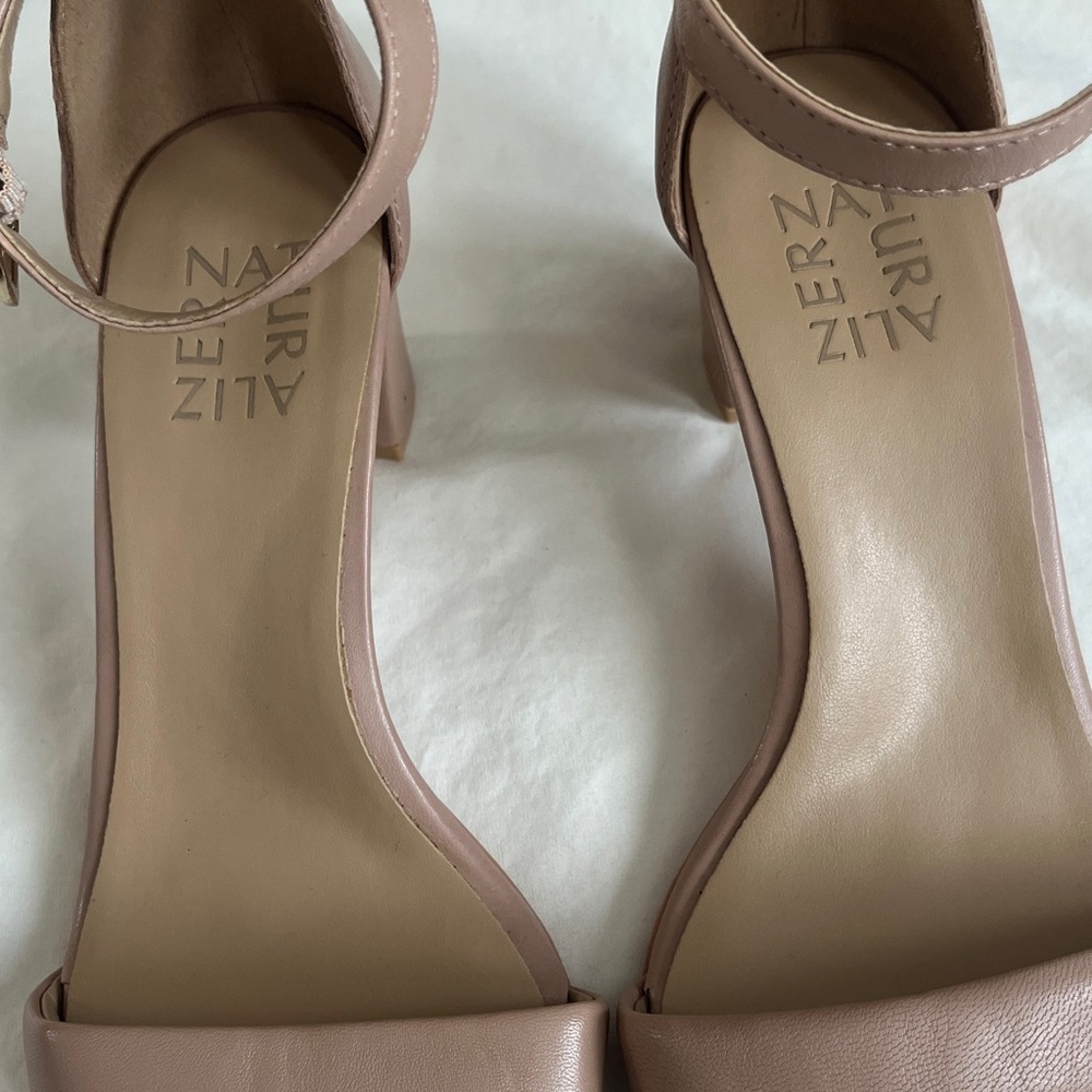 Naturalizer Women's Vera Creme Brulee Leather Sandal - Picture 4 of 9